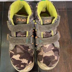 PLAE MAX CAMOUFLAGE - BOYS SZ 12